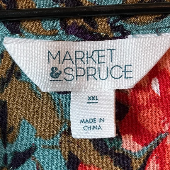 Market & Spruce tank with button trim and pocket - Picture 9 of 9